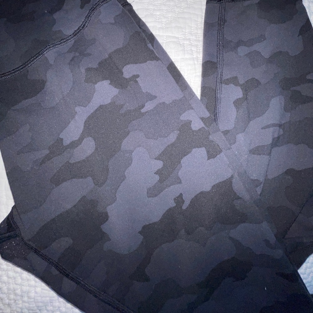 Wunder under camo lululemon lemon